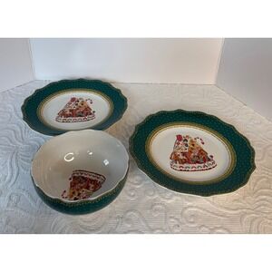 Robert Stanley Christmas Gingerbread House Bowl and 2 Plates Set Green Gold Trim